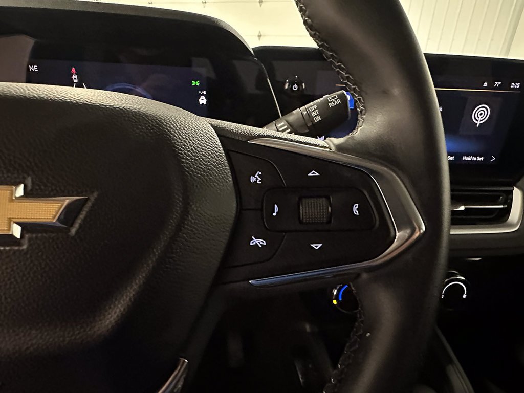 Used 2024 White Chevrolet LT image 36