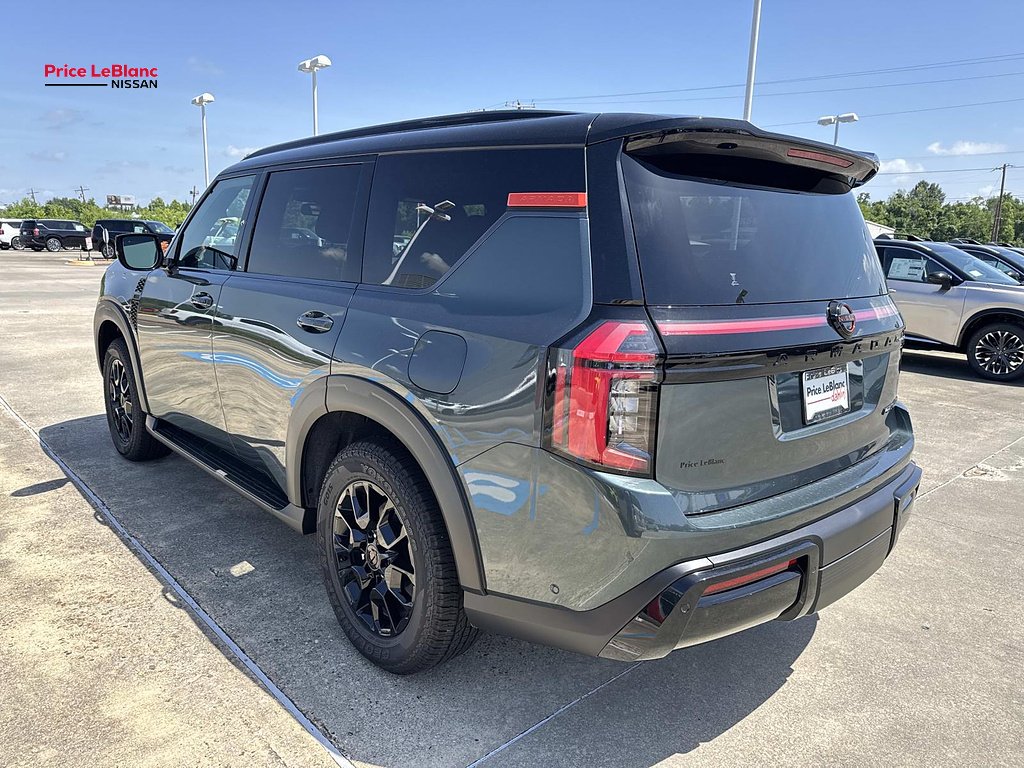 New 2026 Alpine Metallic / Super Black Two-tone Nissan PRO-4X® image 5