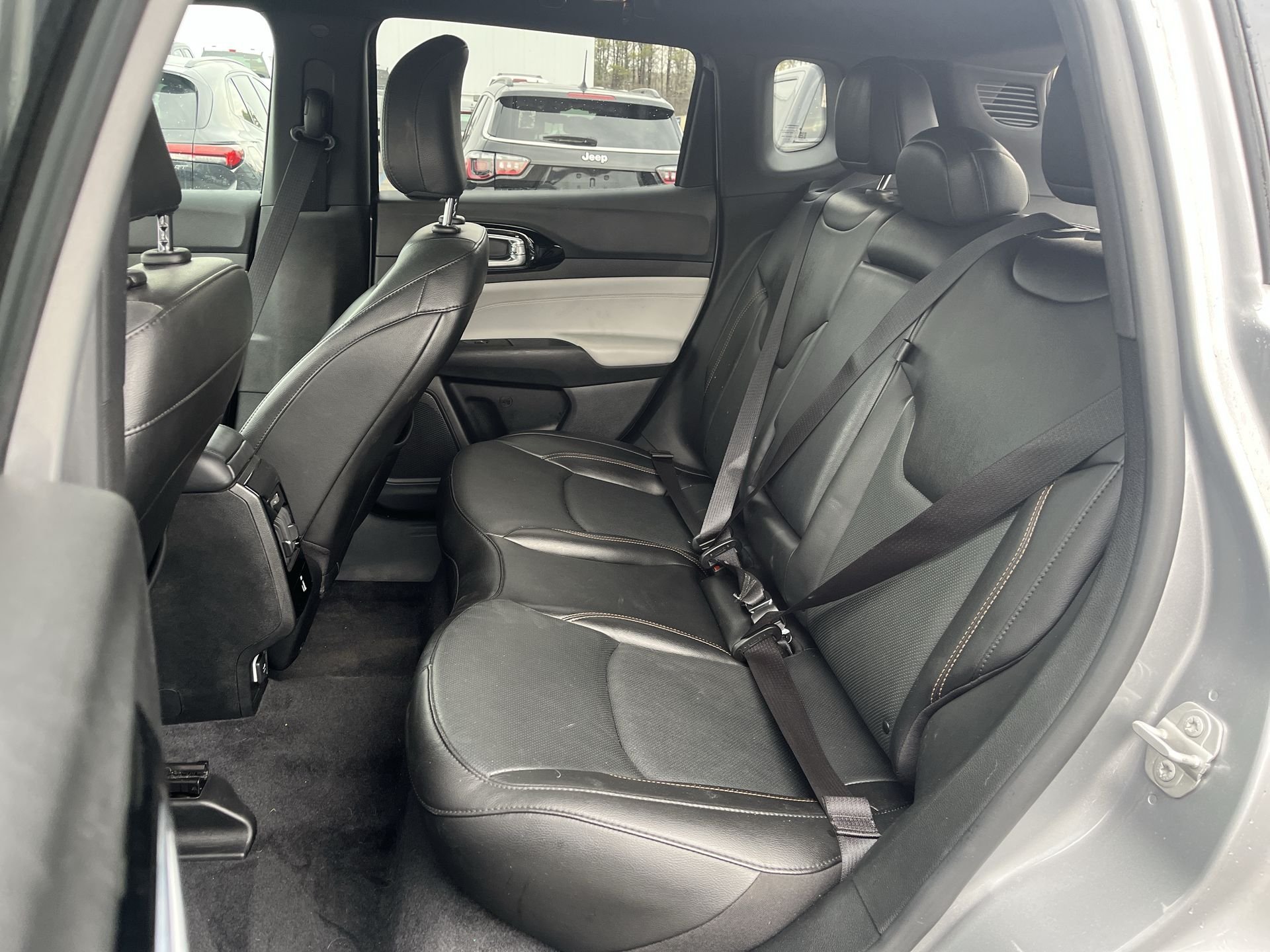 Certified Used 2023 Silver Jeep Limited image 4