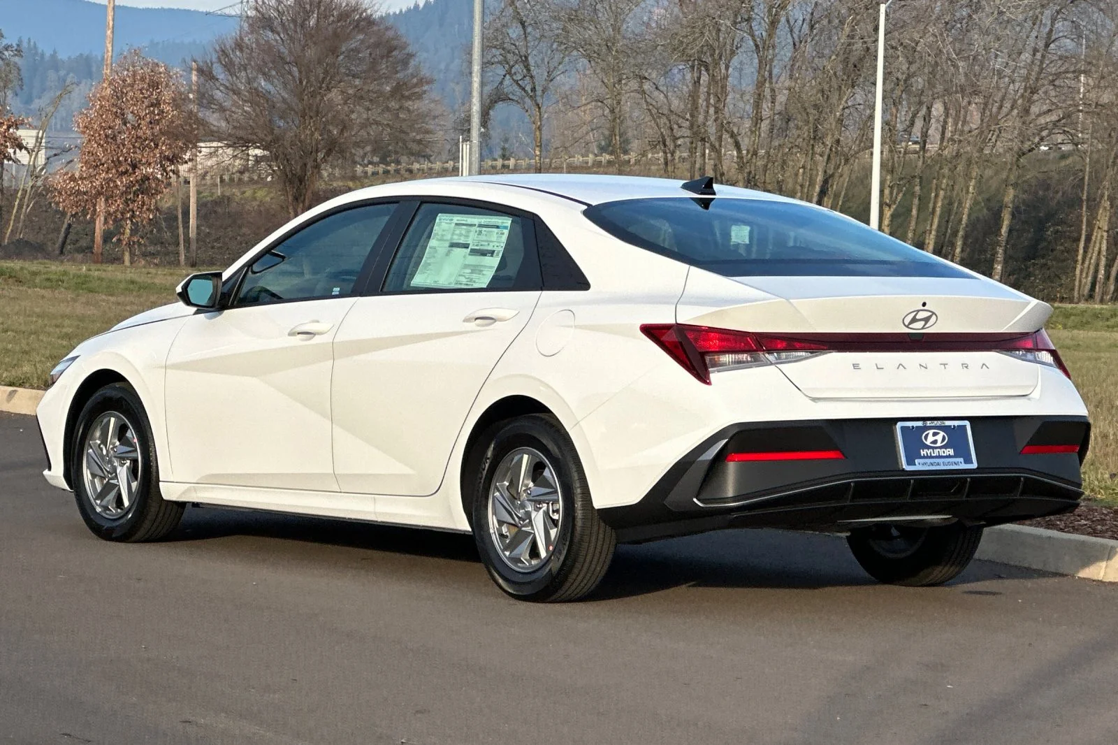Used 2026 White Hyundai SE image 5