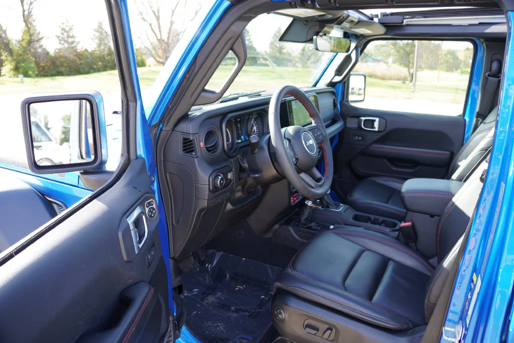 Certified Used 2024 Blue Jeep Rubicon image 15