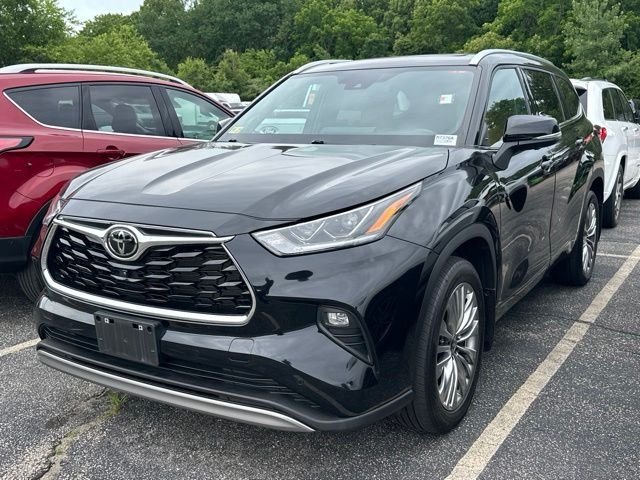 Used 2024 Black Toyota Platinum image 3