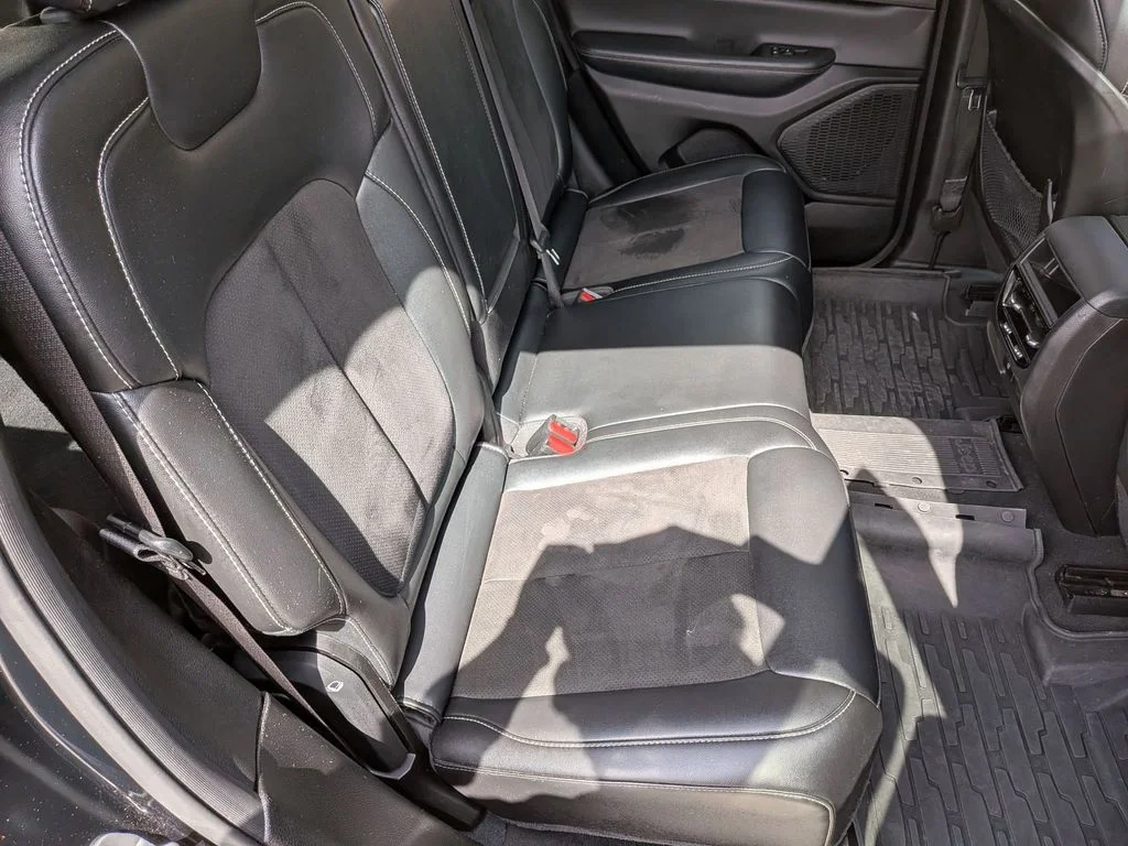 Used 2023 Black Jeep Altitude X image 25