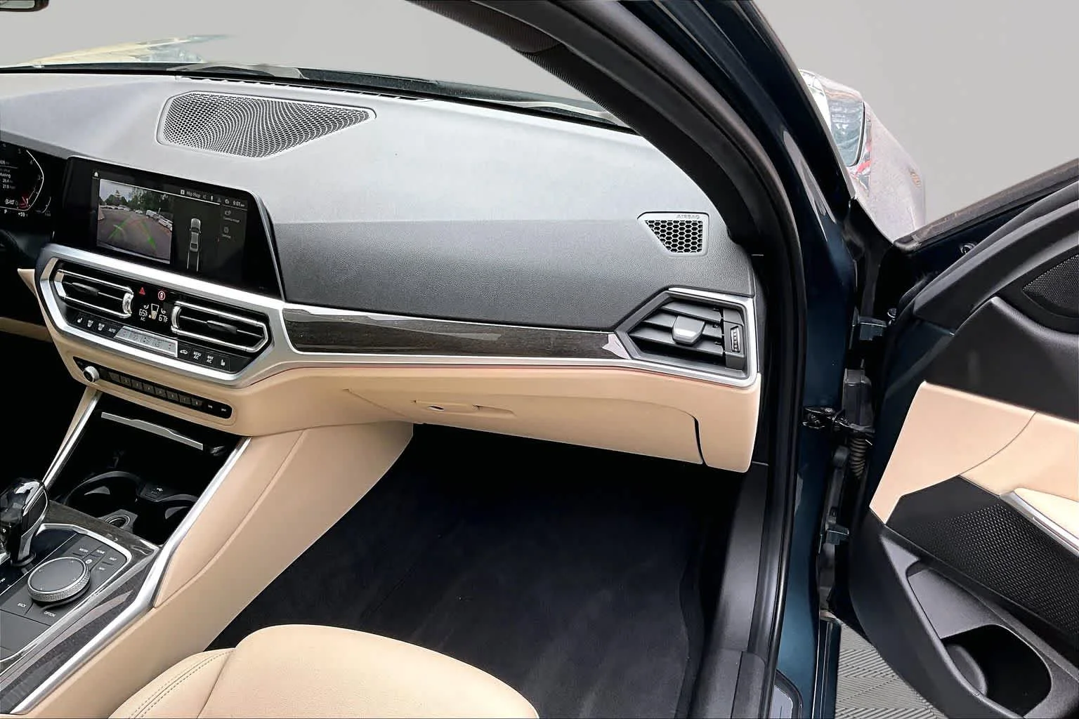Used 2020 Blue Ridge Mountain Metallic BMW 330i xDrive image 19