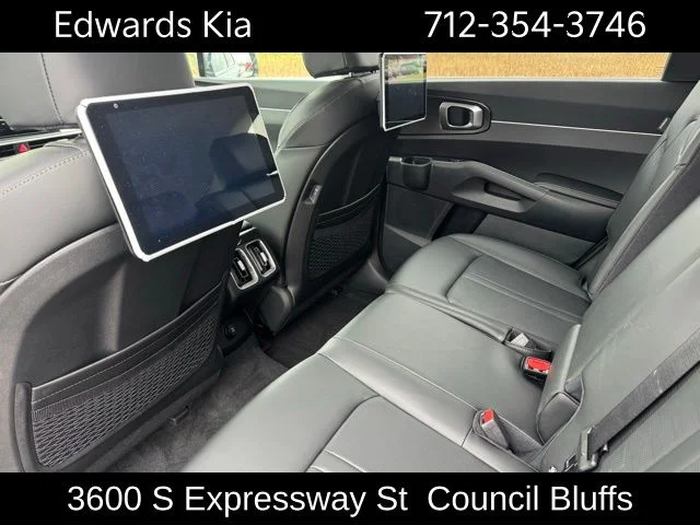2025 Kia Sorento S - Photo 12