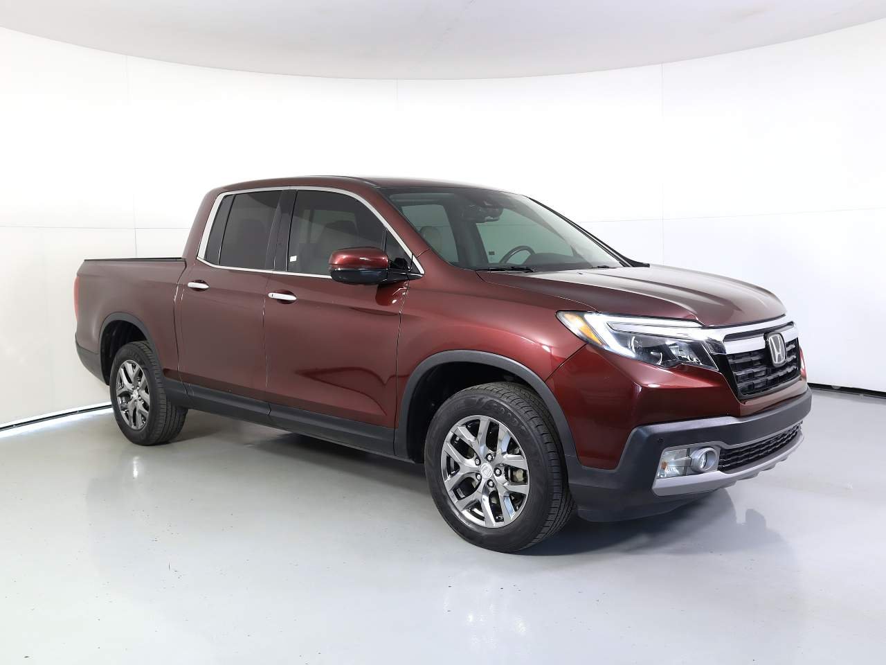 Used 2017 Deep Scarlet Pearl Honda RTL-E Crew Cab image 6