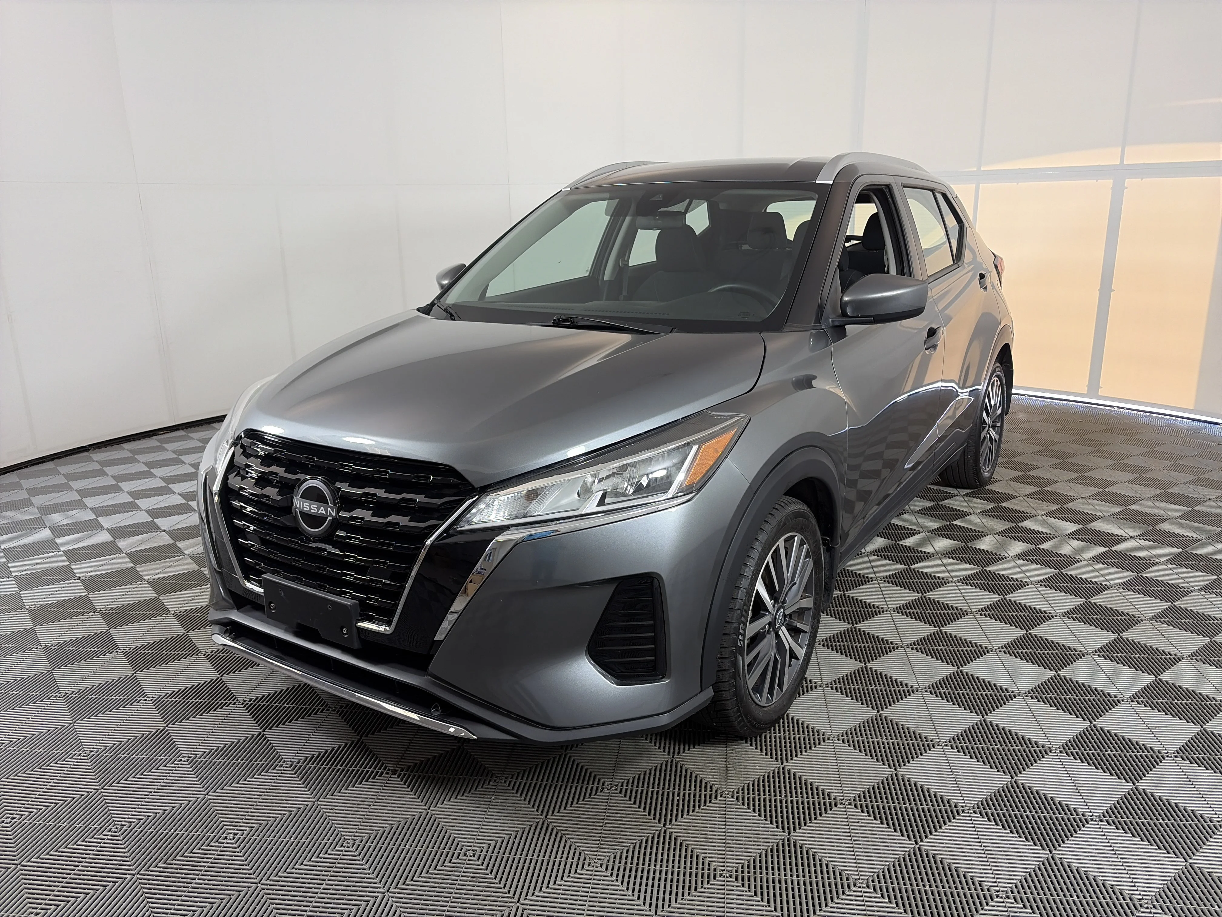 Used 2023 Gun Metallic Nissan SV image 2