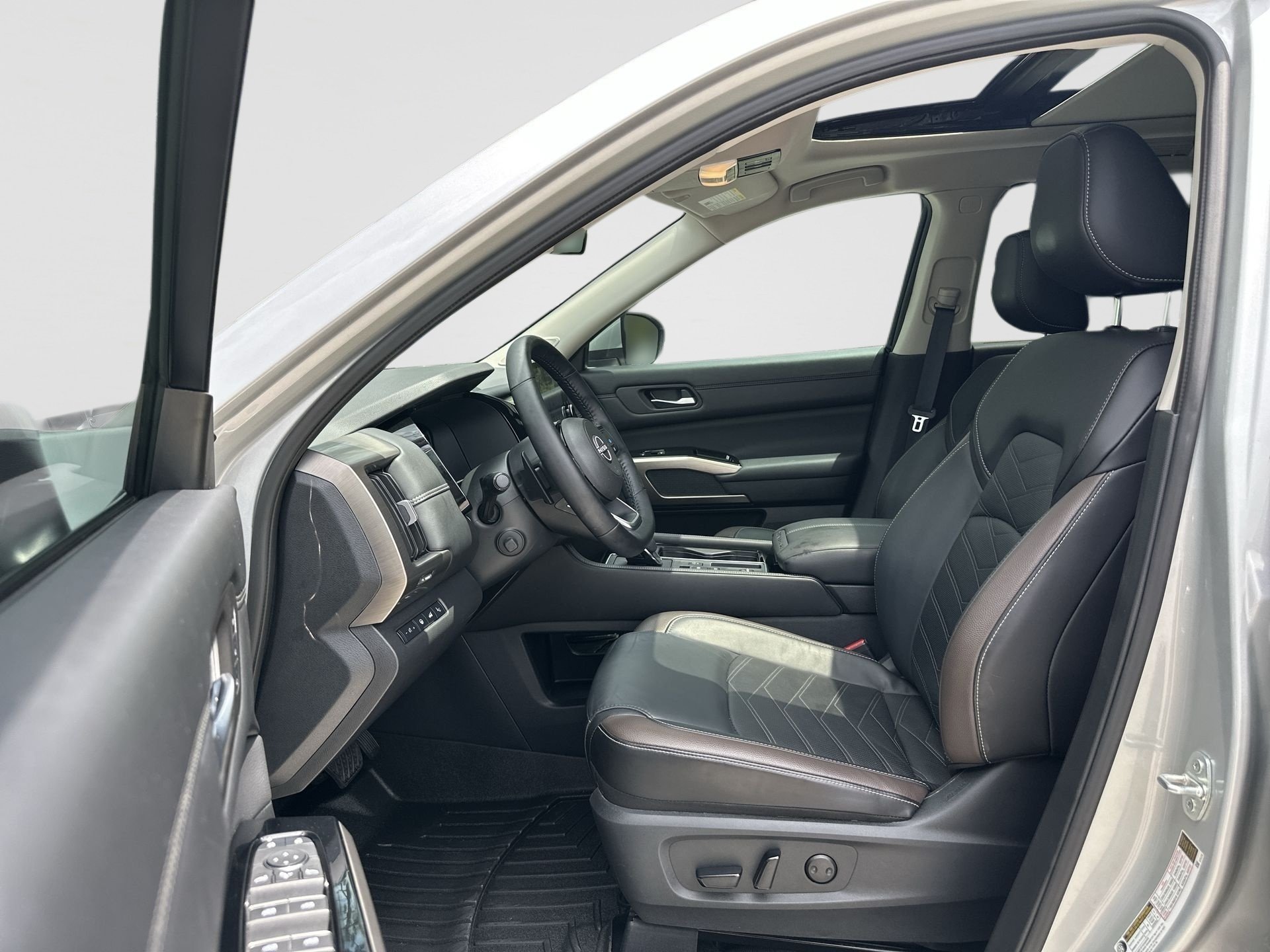 2024 Nissan Pathfinder Platinum - Photo 20