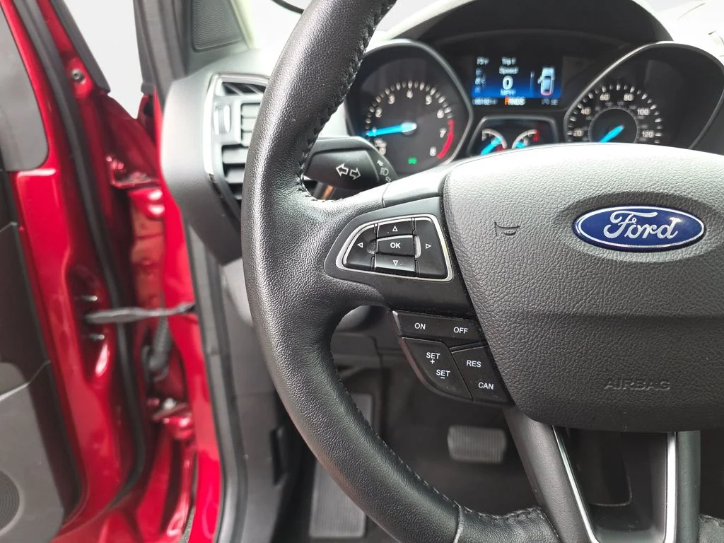 Used 2018 Red Ford Titanium image 15