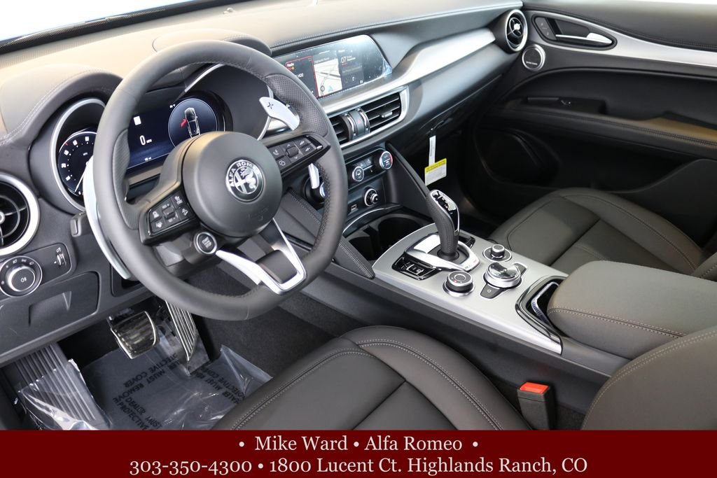 2025 Alfa Romeo Stelvio Base - Photo 6