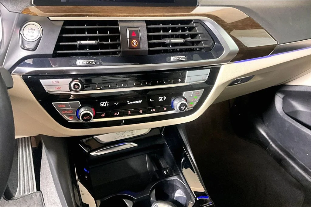 Used 2021 Phytonic Blue Metallic BMW sDrive30i image 24