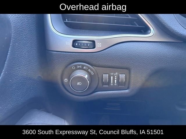 Used 2022 White Jeep Latitude Lux image 22