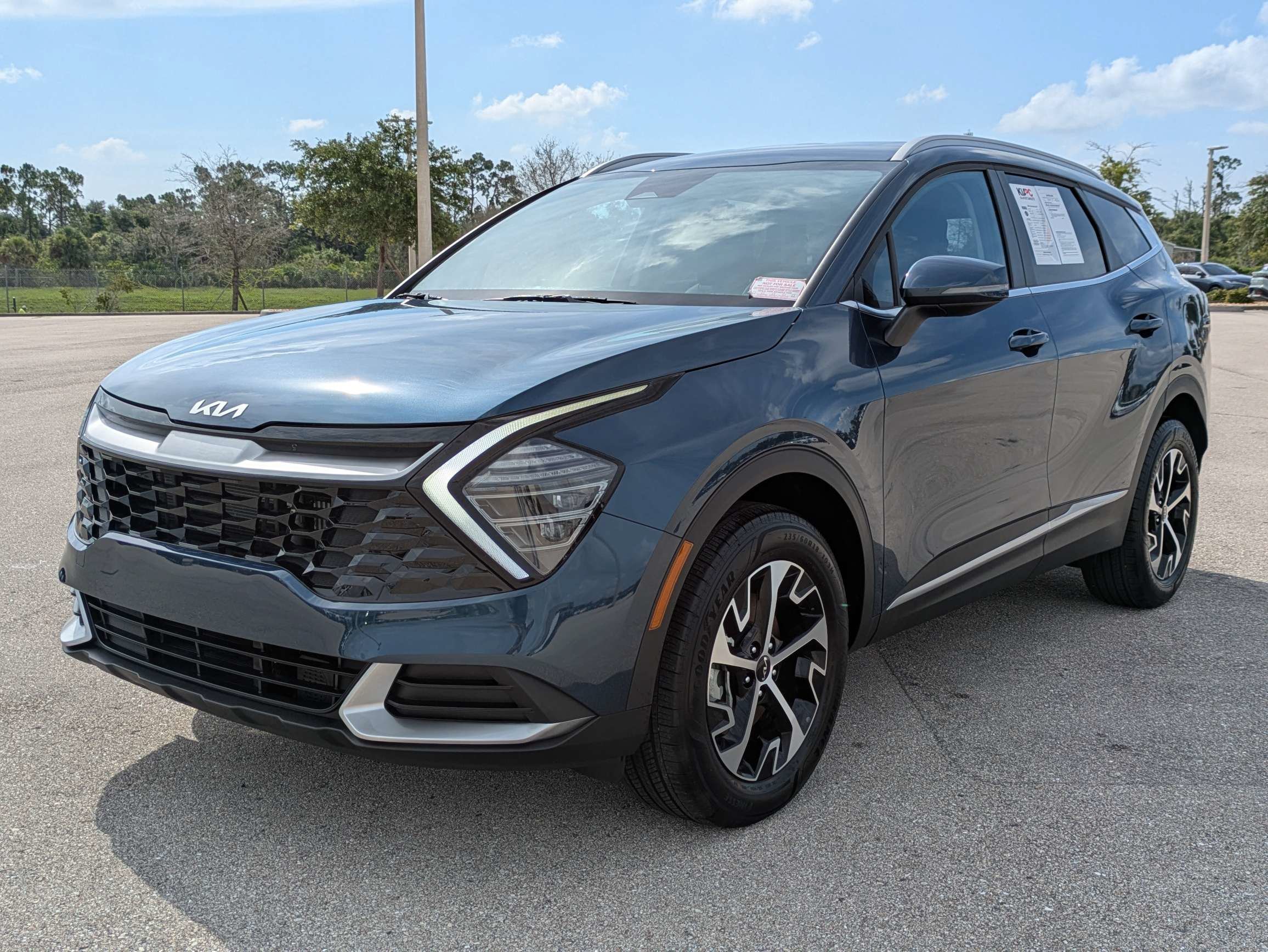 Certified Used 2025 Vesta Blue Kia EX image 9