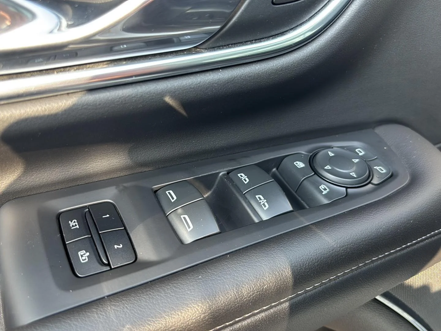 Used 2021 Summit White Chevrolet LT image 17