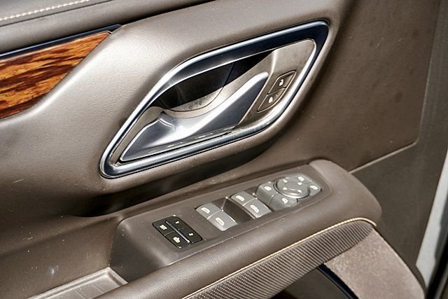 Used 2024 Gray Chevrolet Premier image 23