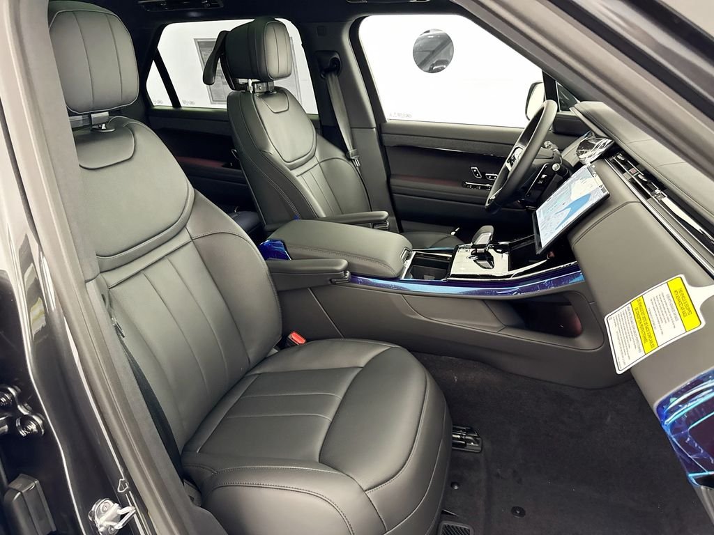 New 2026 Carpathian Grey Land Rover Dynamic SE image 30