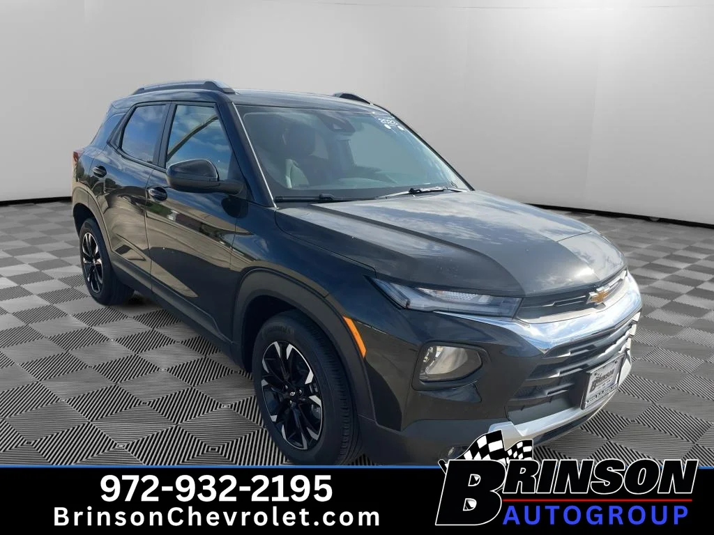 Certified Used 2023 Mosaic Black Metallic Chevrolet LT image 3