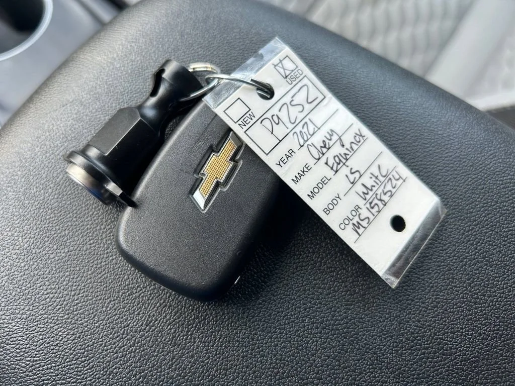 Used 2021 SUMMIT WHITE Chevrolet LS image 32