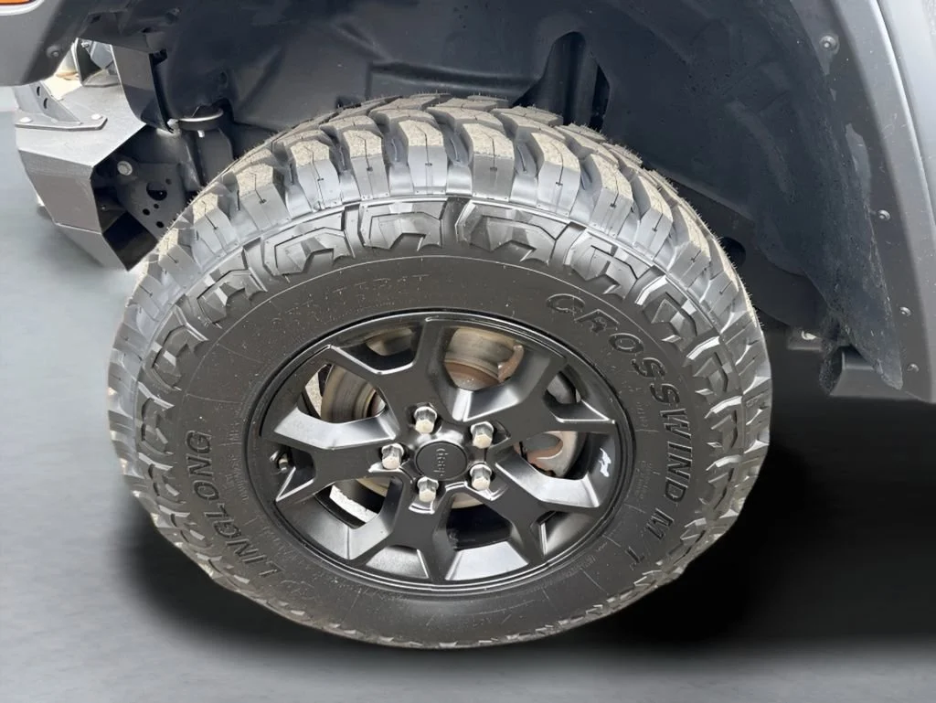 Used 2019  Jeep Rubicon image 34
