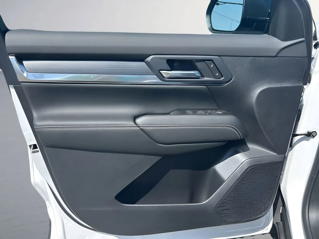 New 2026 Summit White GMC Elevation image 23