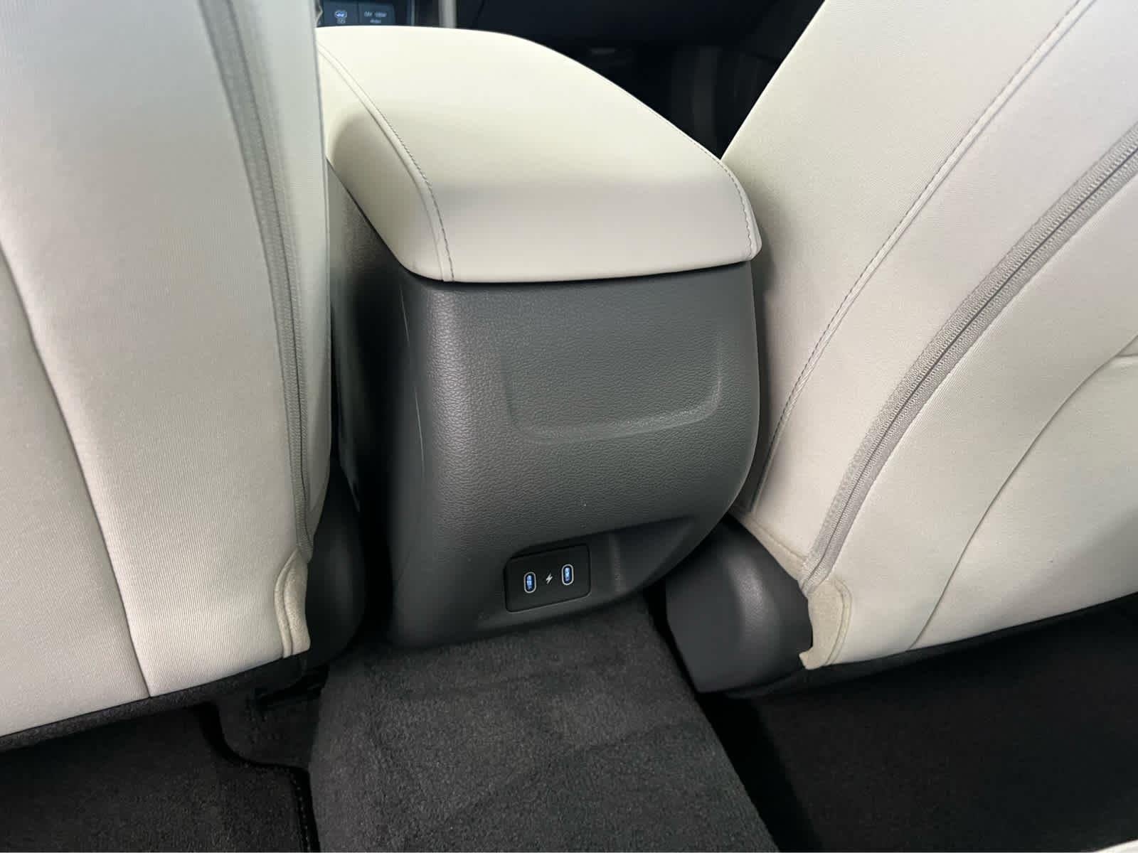 2025 Hyundai Sonata SE - Photo 28