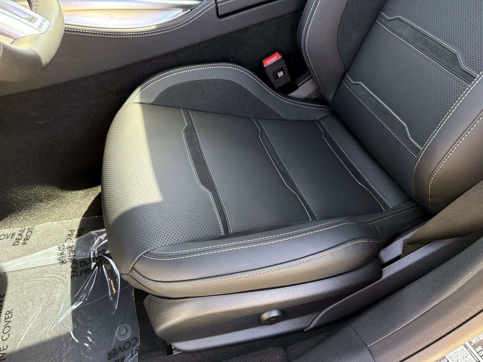 New 2026 Polar White Mercedes-Benz 43 4-Door Coupe image 19