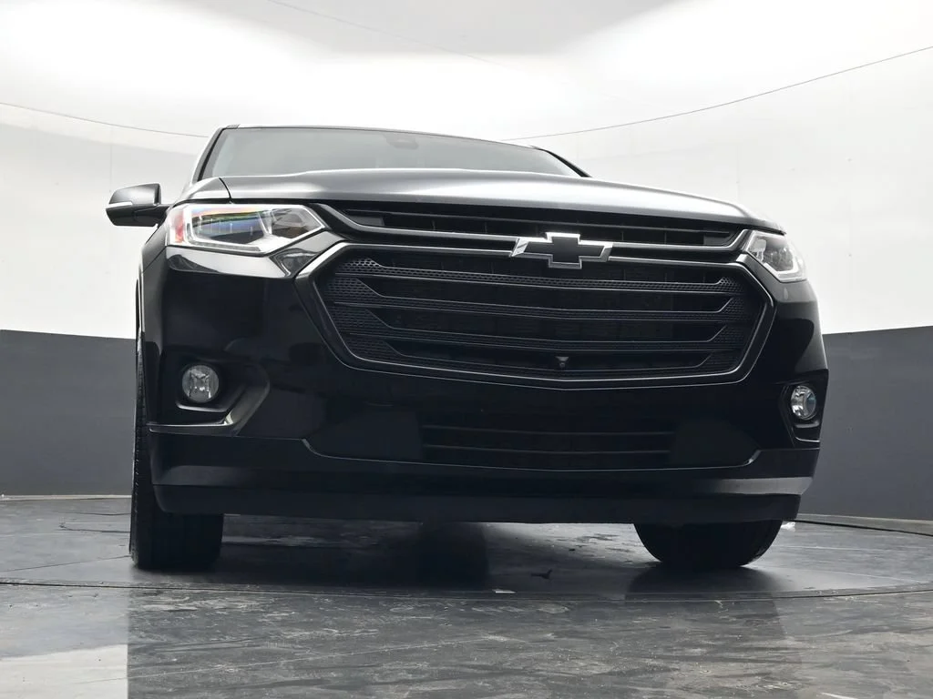 Used 2021 Black Metallic Chevrolet Premier image 31