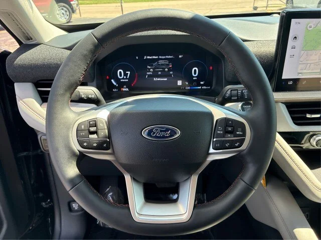 New 2026 Agate Black Metallic Ford Active image 38