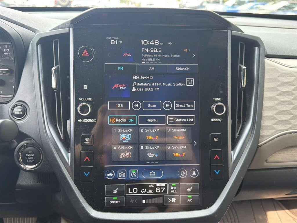 Used 2025 Horizon Blue Pearl Subaru Limited image 4