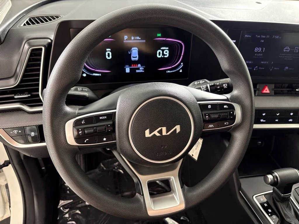 Used 2024 White Kia LX image 25