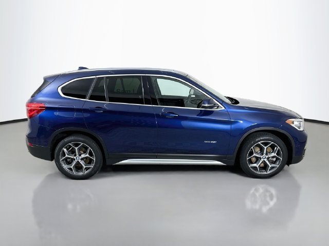 Used 2018 Blue Metallic BMW xDrive28i image 8