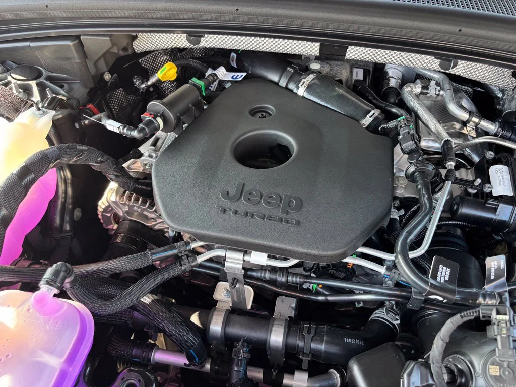 New 2027 Gray Jeep Laredo Altitude image 24