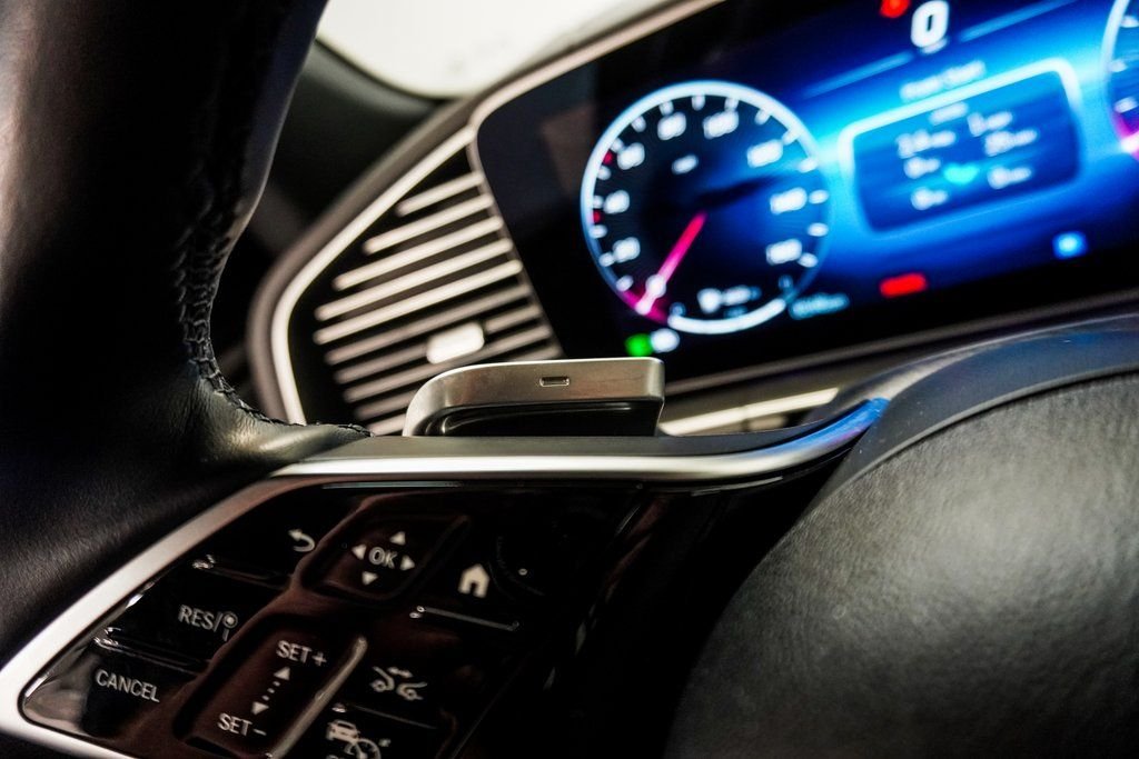 Used 2025 Black Mercedes-Benz GLS 450 image 21