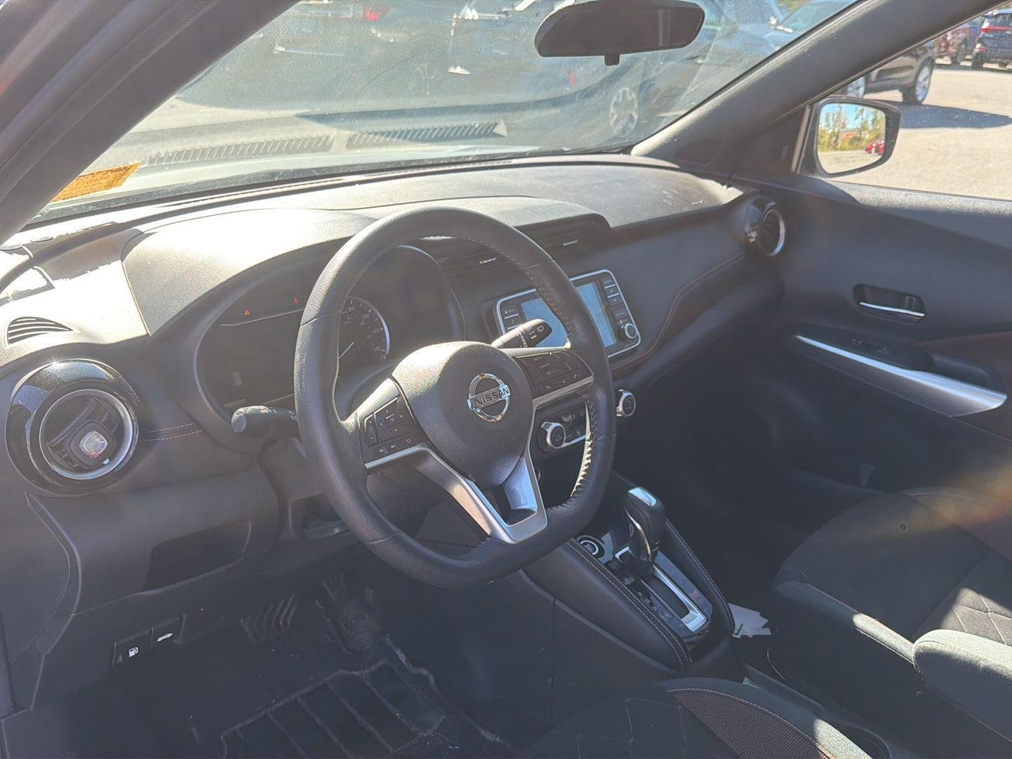 Used 2020 Gun Metallic/Monarch Orange Nissan SR image 17
