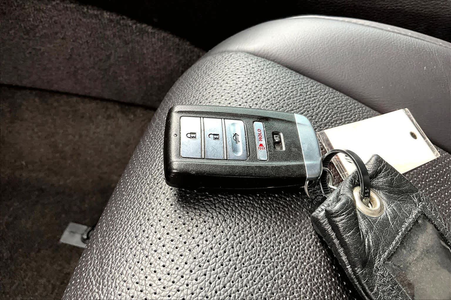 Used 2015 Bellanova White Pearl Acura Tech image 15