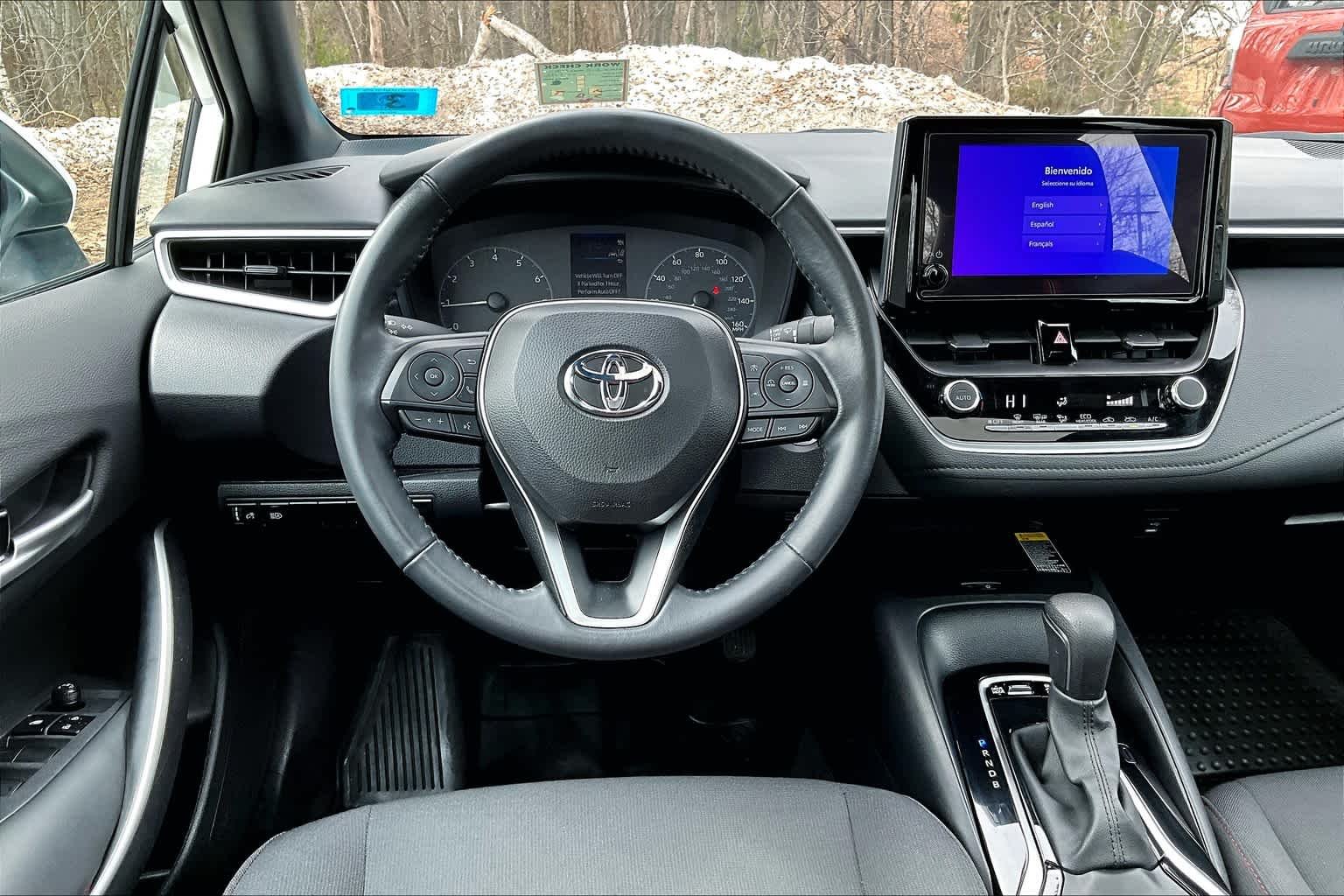 Used 2024 Ice Cap Toyota SE image 5