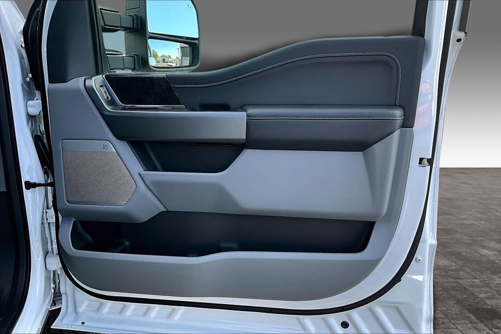 2026 Ford F-350 Super Duty XLT - Photo 29