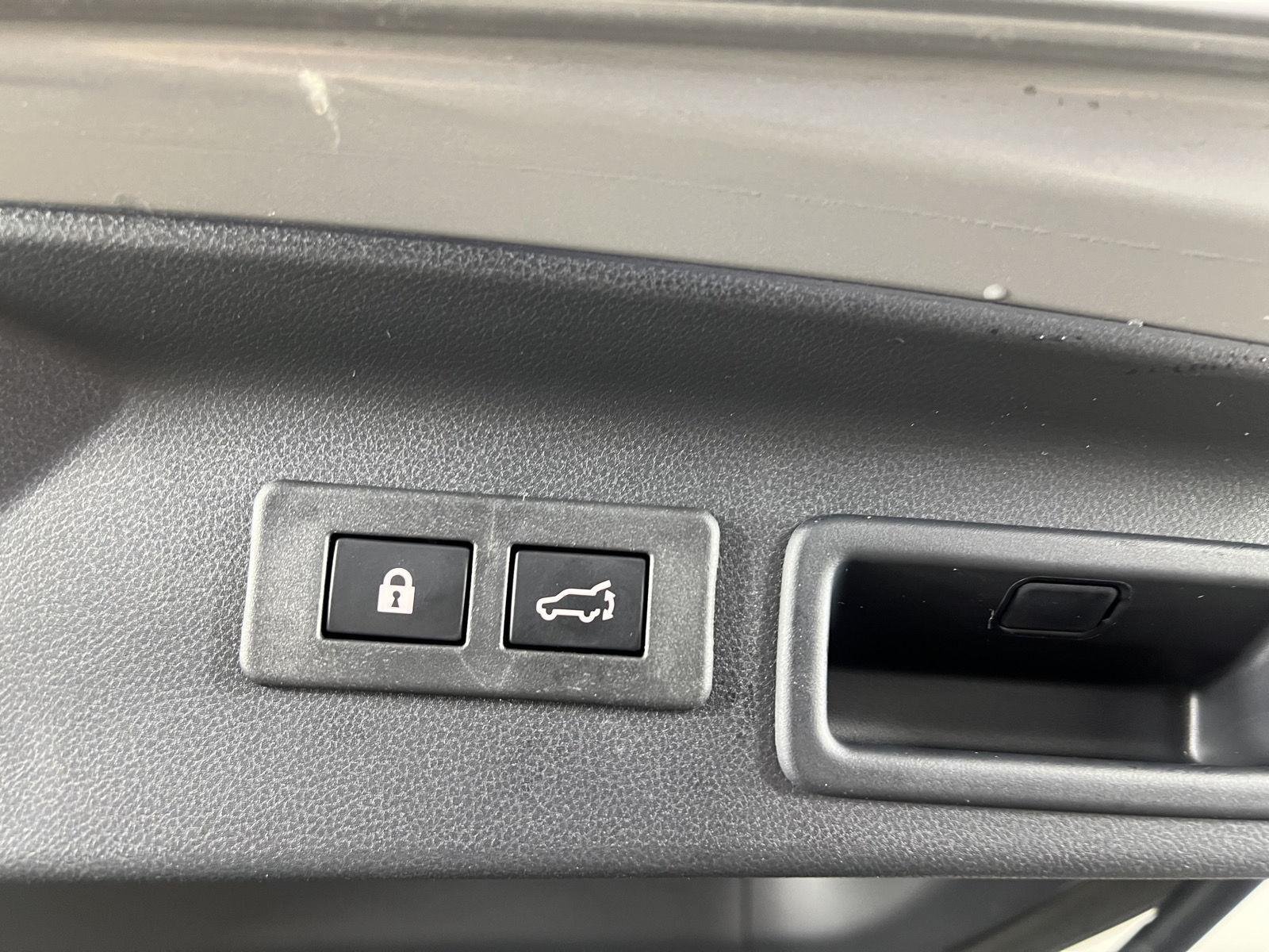 New 2026 Pearl Subaru Premium image 8