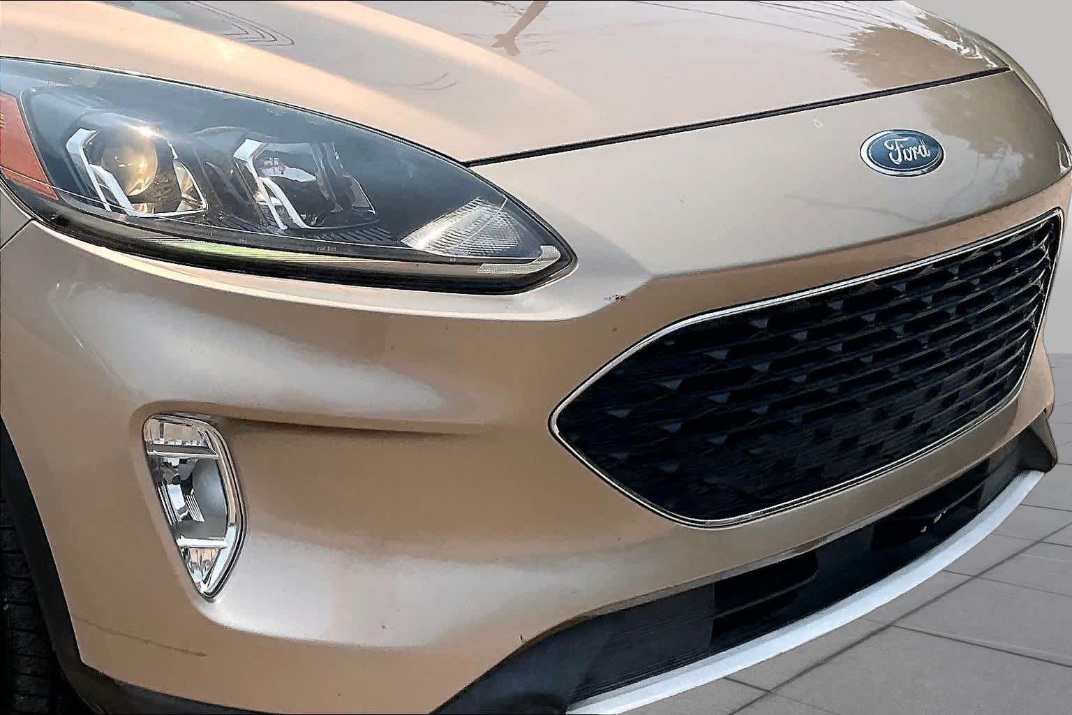 Used 2020 Desert Gold Ford SEL image 29