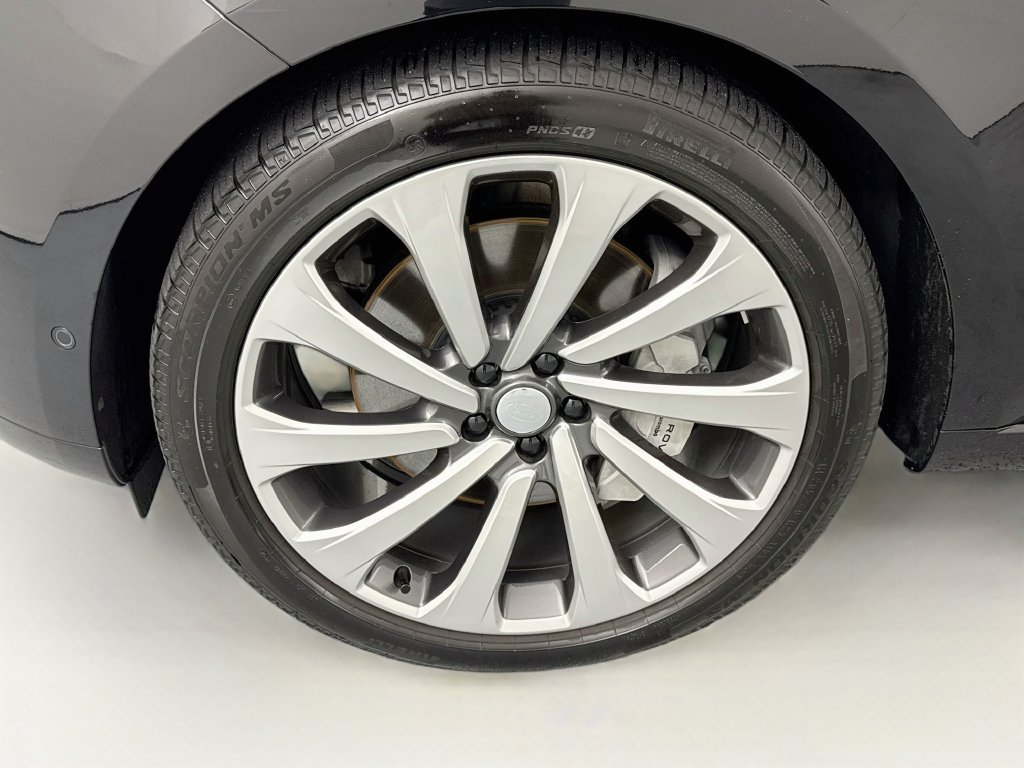 Certified Used 2025 Black Land Rover SE image 32