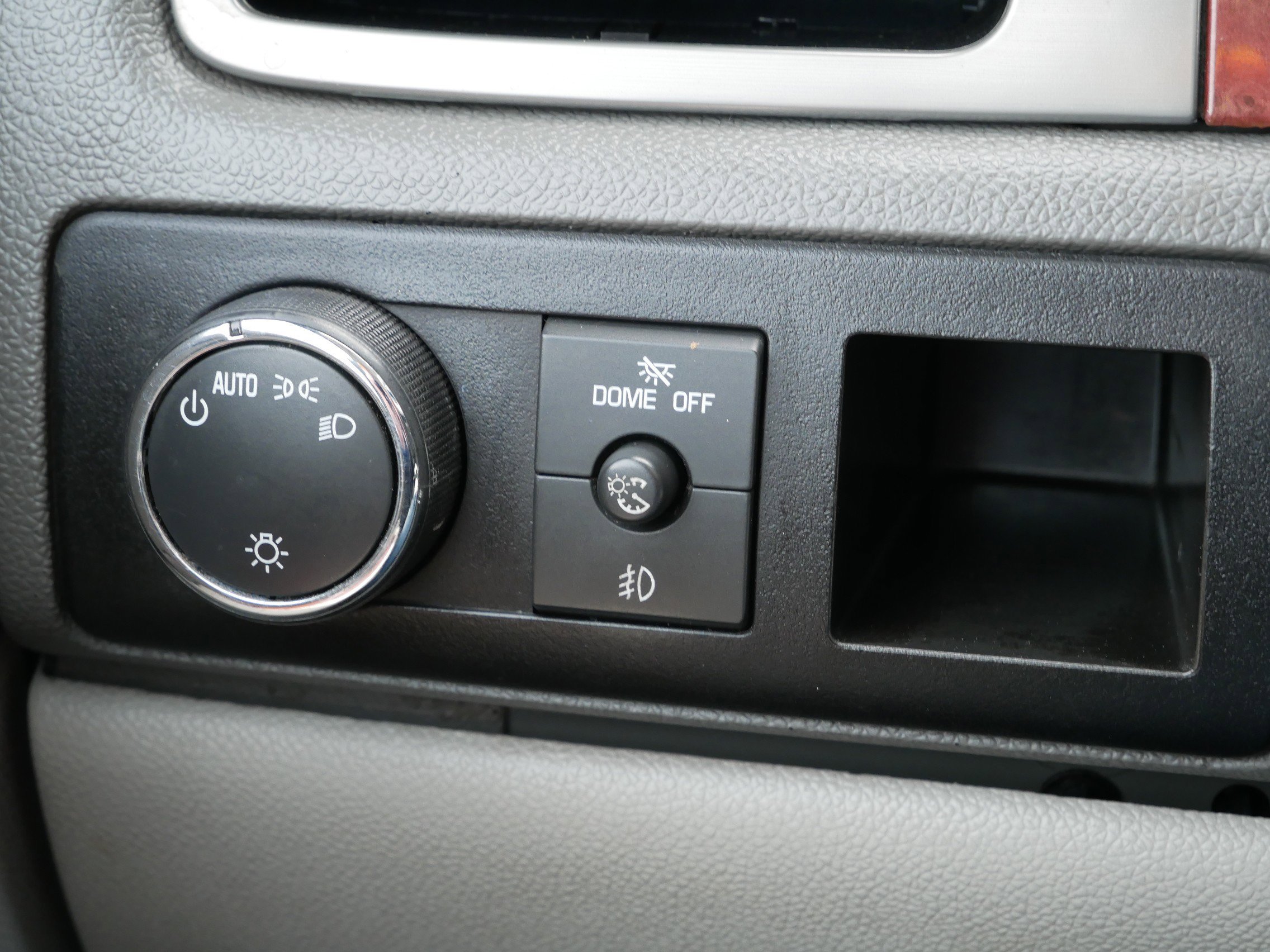 Used 2008 Black Chevrolet LT w/2LT image 20
