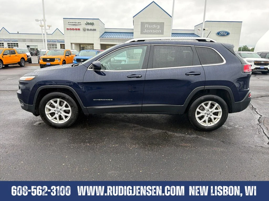 Used 2015 Jeep Cherokee Latitude with VIN 1C4PJMCS2FW545512 for sale in New Lisbon, WI