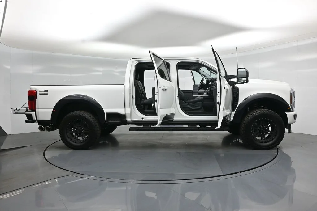New 2026 Star White Metallic Tri-Coat Ford Lariat image 4