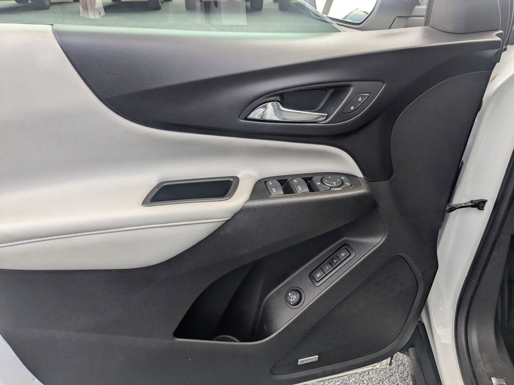 Used 2018 Summit White Chevrolet Premier image 11