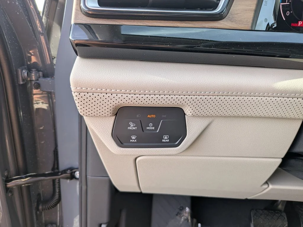 New 2026 Gray Volkswagen 2.0T SE w/Technology image 21