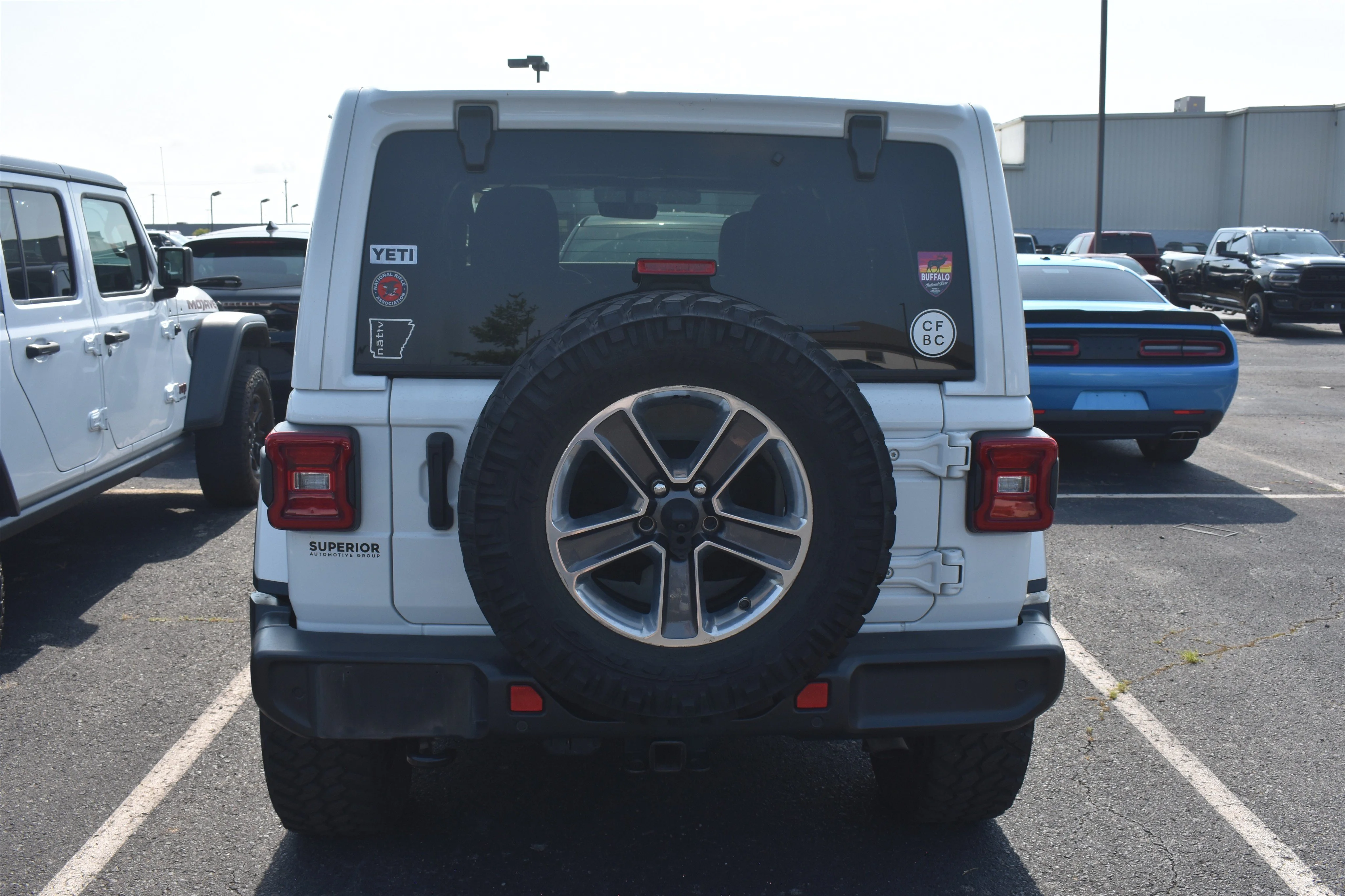 Used 2021 Bright White Clearcoat Jeep Unlimited Sahara image 4