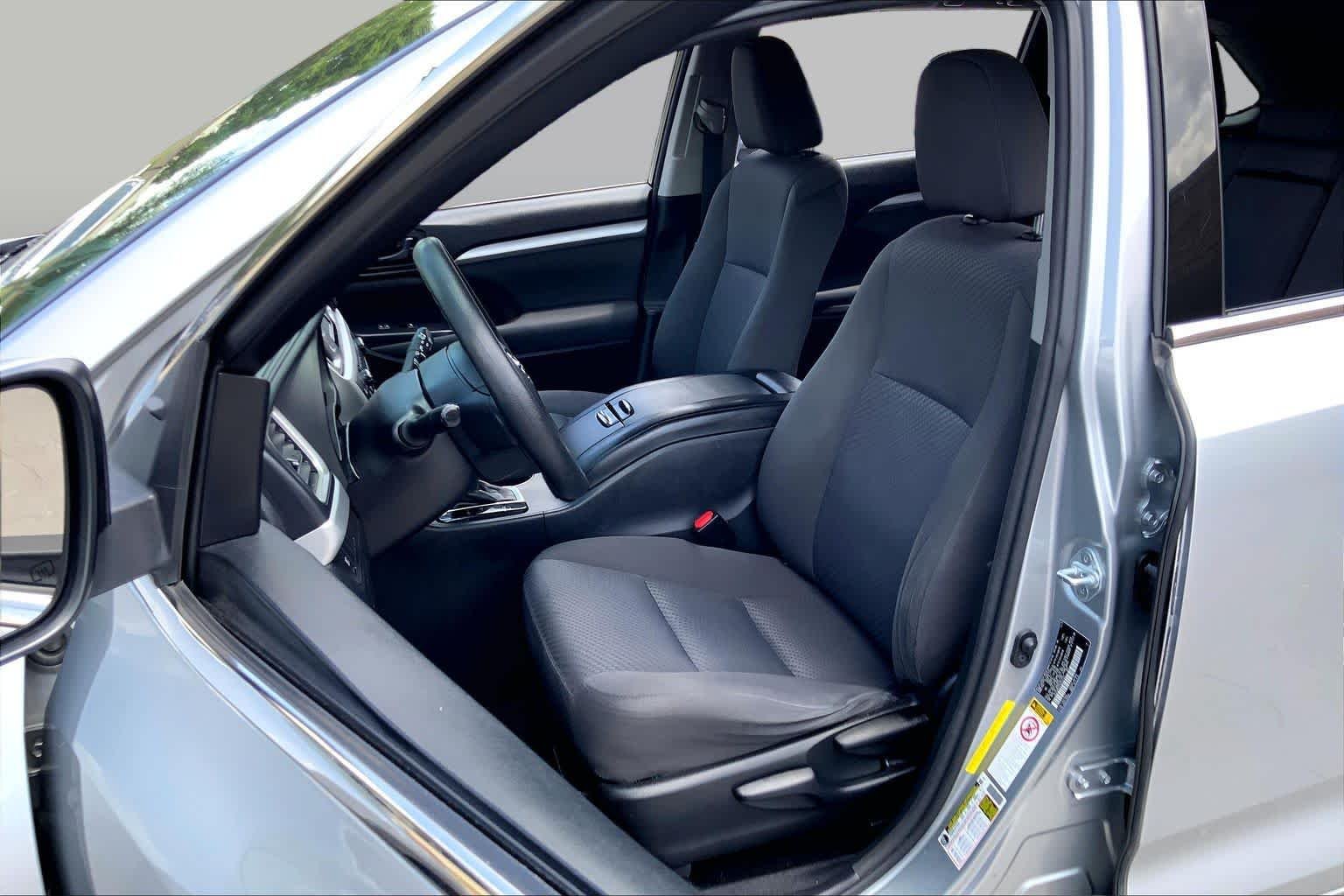 Used 2017 Celestial Silver Metallic Toyota LE image 8