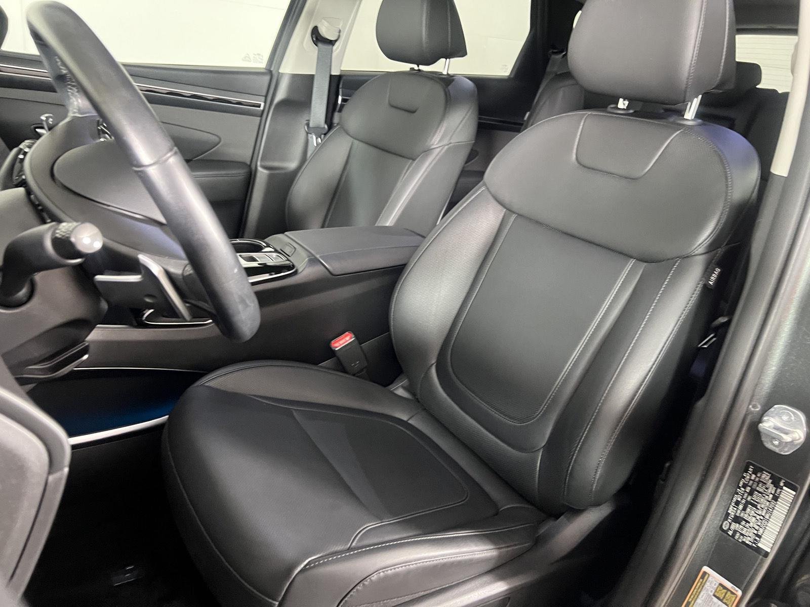 Used 2024 Amazon Gray Hyundai SEL Convenience image 16