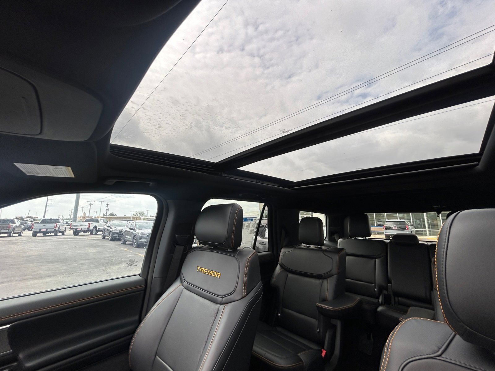 2025 Ford Expedition Tremor - Photo 16