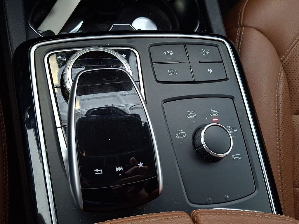 Used 2017 White Mercedes-Benz GLS 450 image 16